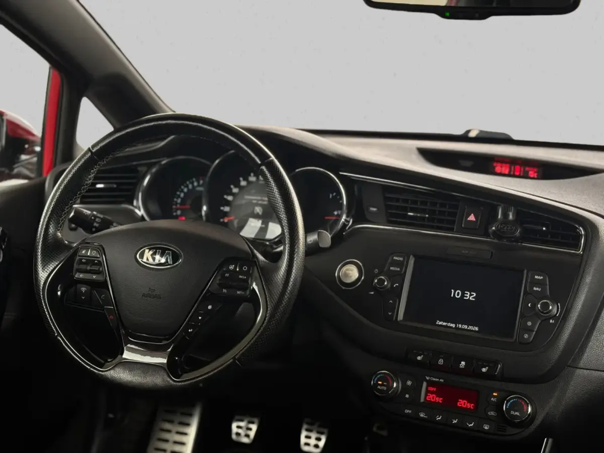 Pro_cee'd 1.0 T-GDi GT-Line (NL-auto, Goed OndH, Navi, Stoel/Stuur Verwarmd, Parkeerhulp, Climate Con, Cruise Con, Etc)