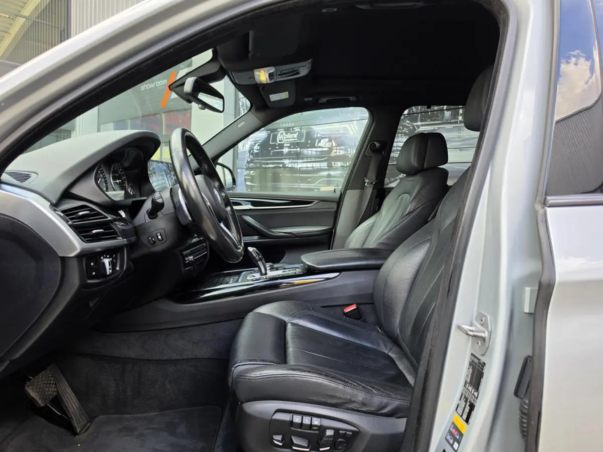 xDrive40e M SPORT|BOMVOL|MEMORY|PANO|HEADUP|ACC