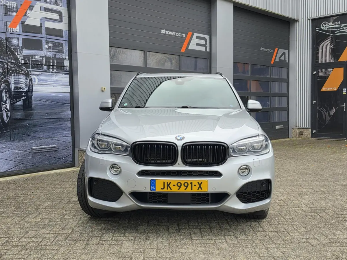 xDrive40e M SPORT|BOMVOL|MEMORY|PANO|HEADUP|ACC