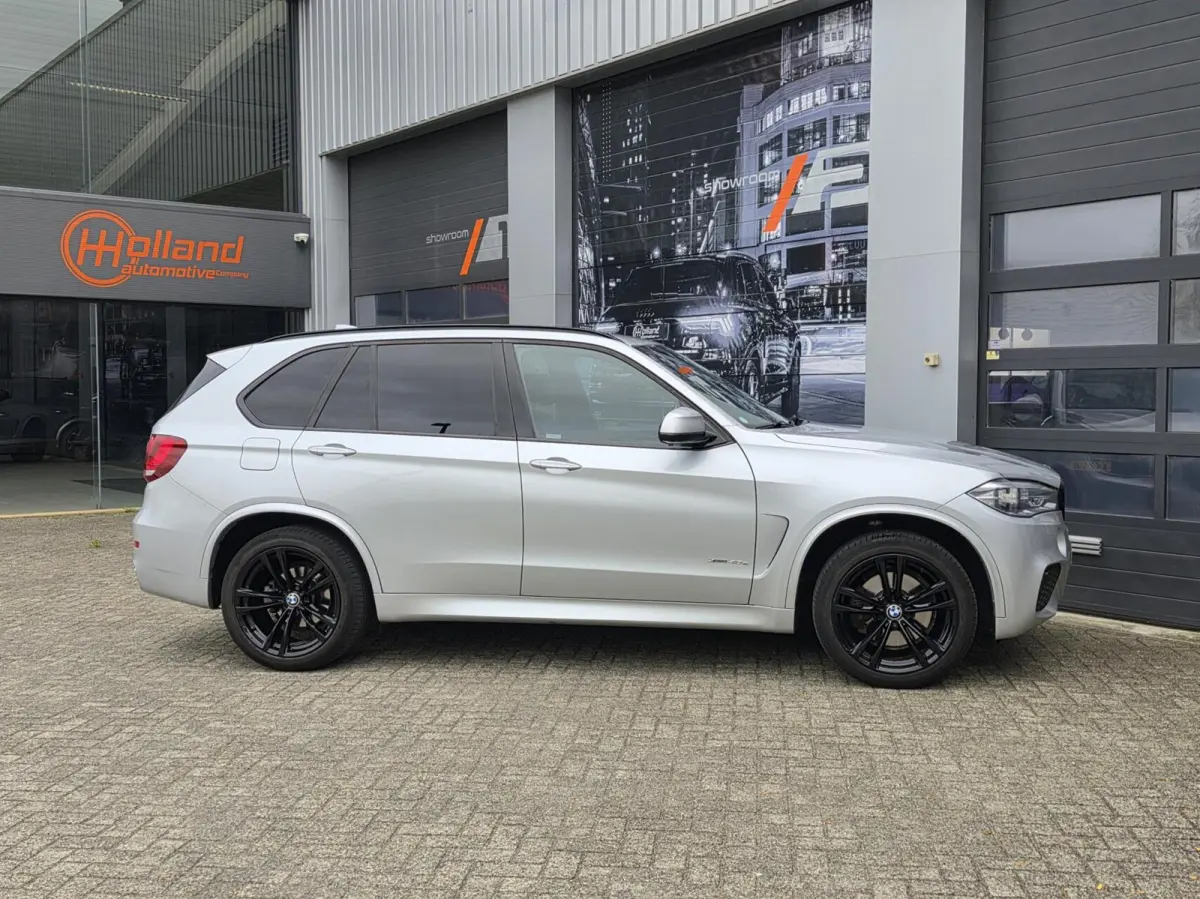 xDrive40e M SPORT|BOMVOL|MEMORY|PANO|HEADUP|ACC