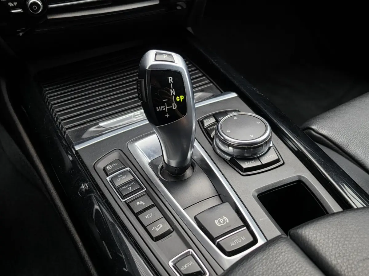 xDrive40e M SPORT|BOMVOL|MEMORY|PANO|HEADUP|ACC
