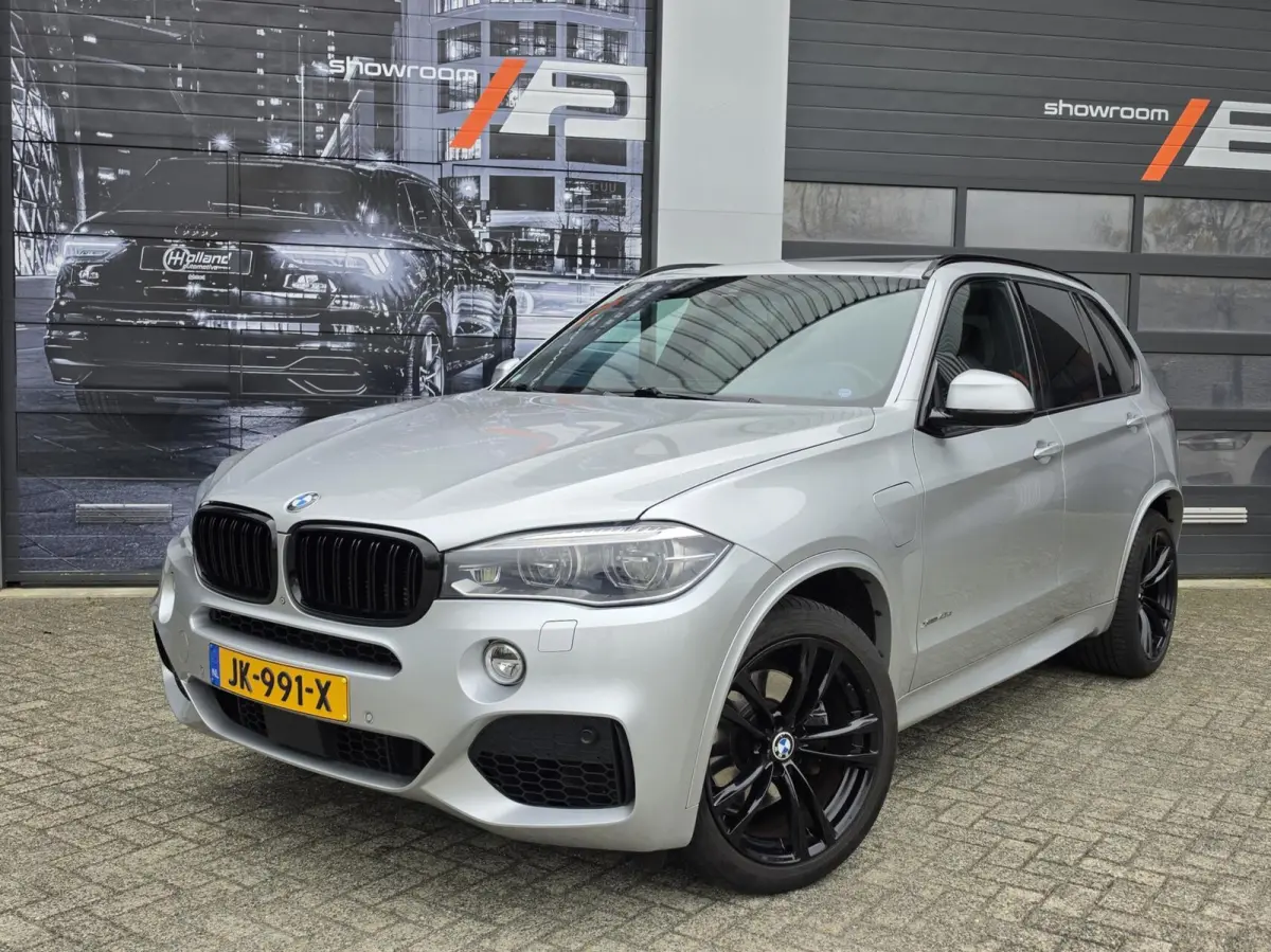 xDrive40e M SPORT|BOMVOL|MEMORY|PANO|HEADUP|ACC