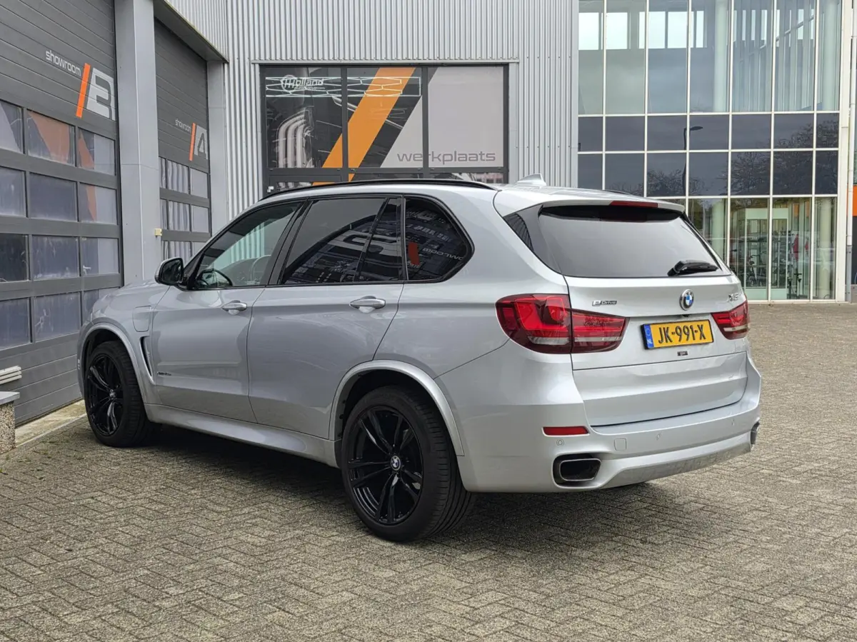 xDrive40e M SPORT|BOMVOL|MEMORY|PANO|HEADUP|ACC