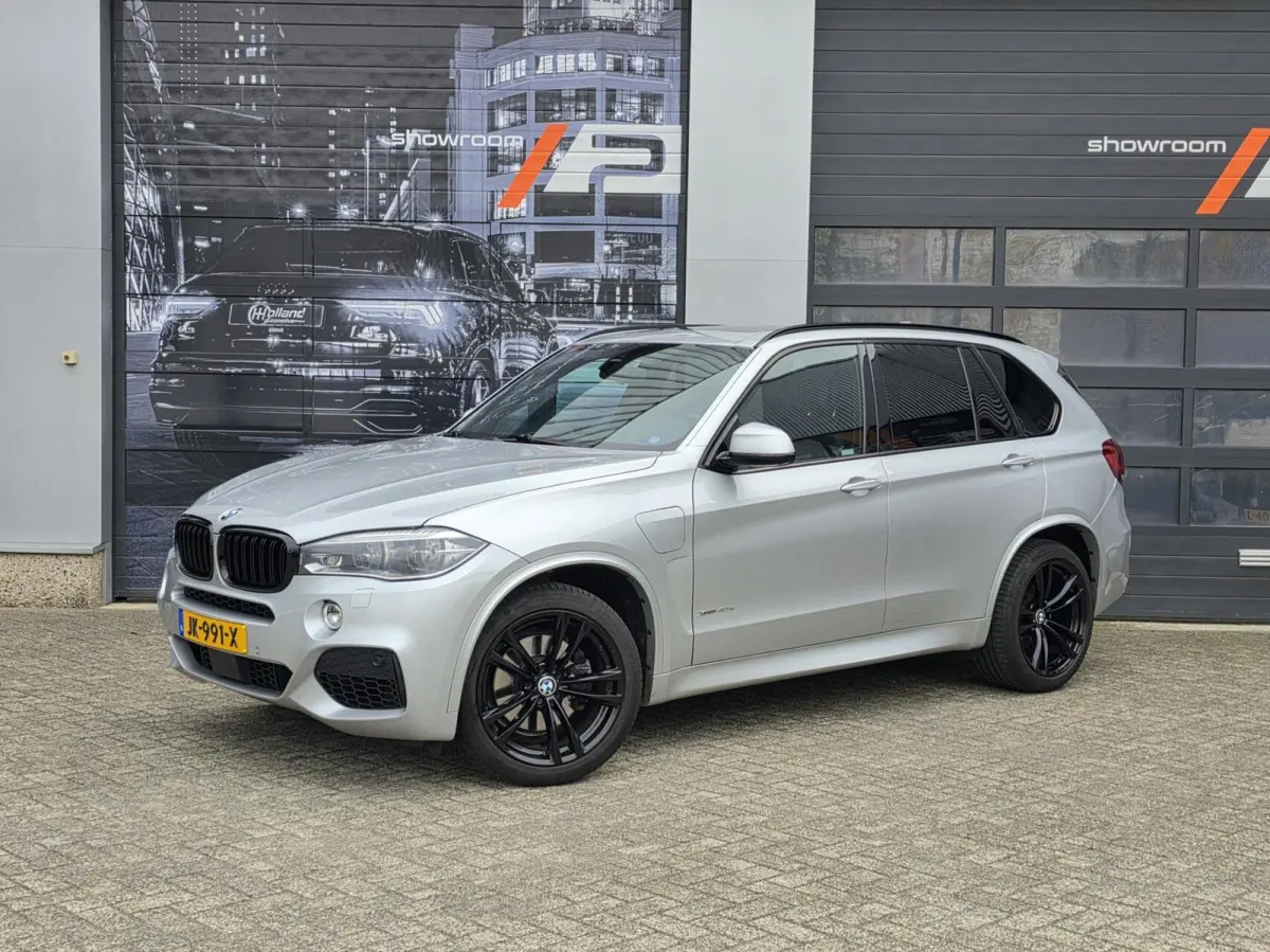 xDrive40e M SPORT|BOMVOL|MEMORY|PANO|HEADUP|ACC