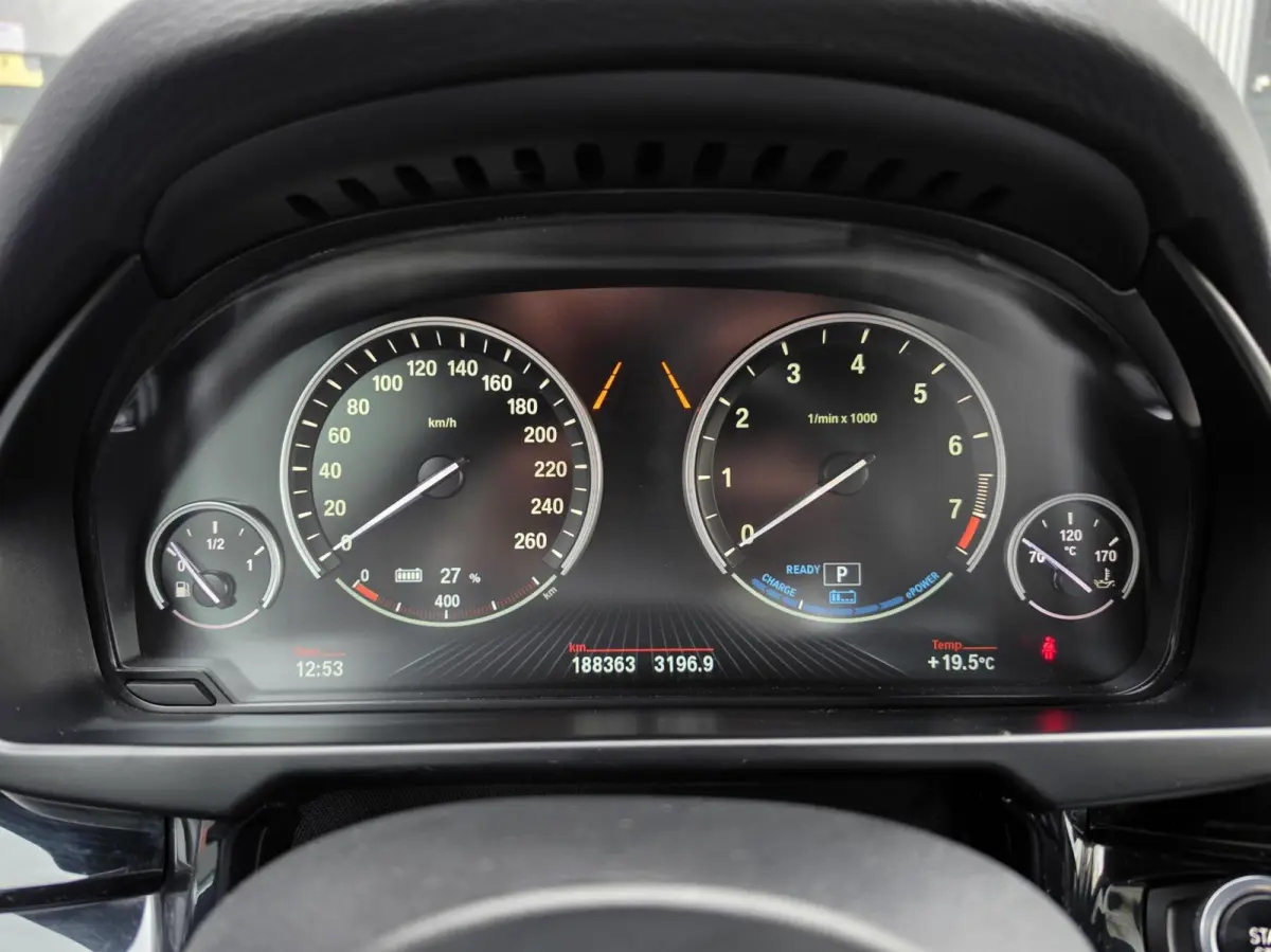 xDrive40e M SPORT|BOMVOL|MEMORY|PANO|HEADUP|ACC