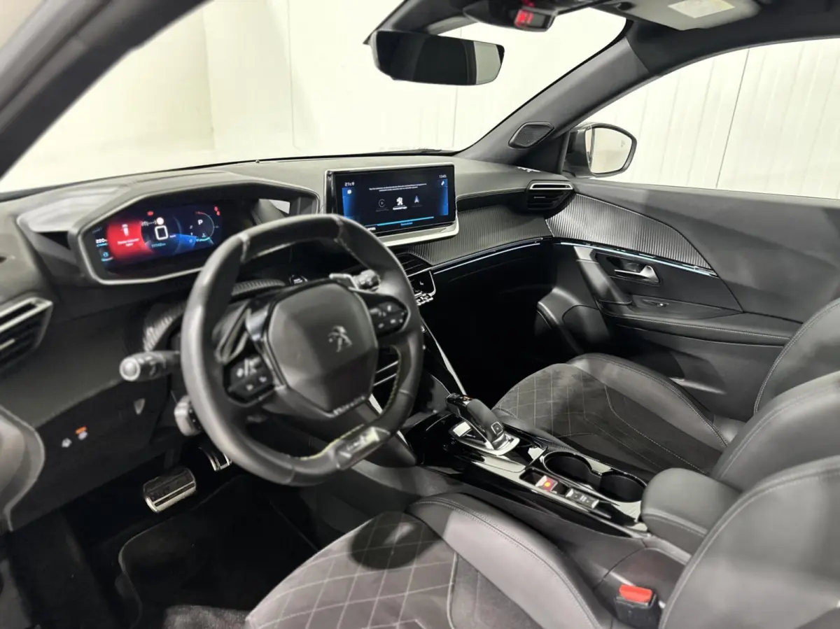 1.2 Pure Tech GT Line|CARPLAY|LANE|360 CAMERA