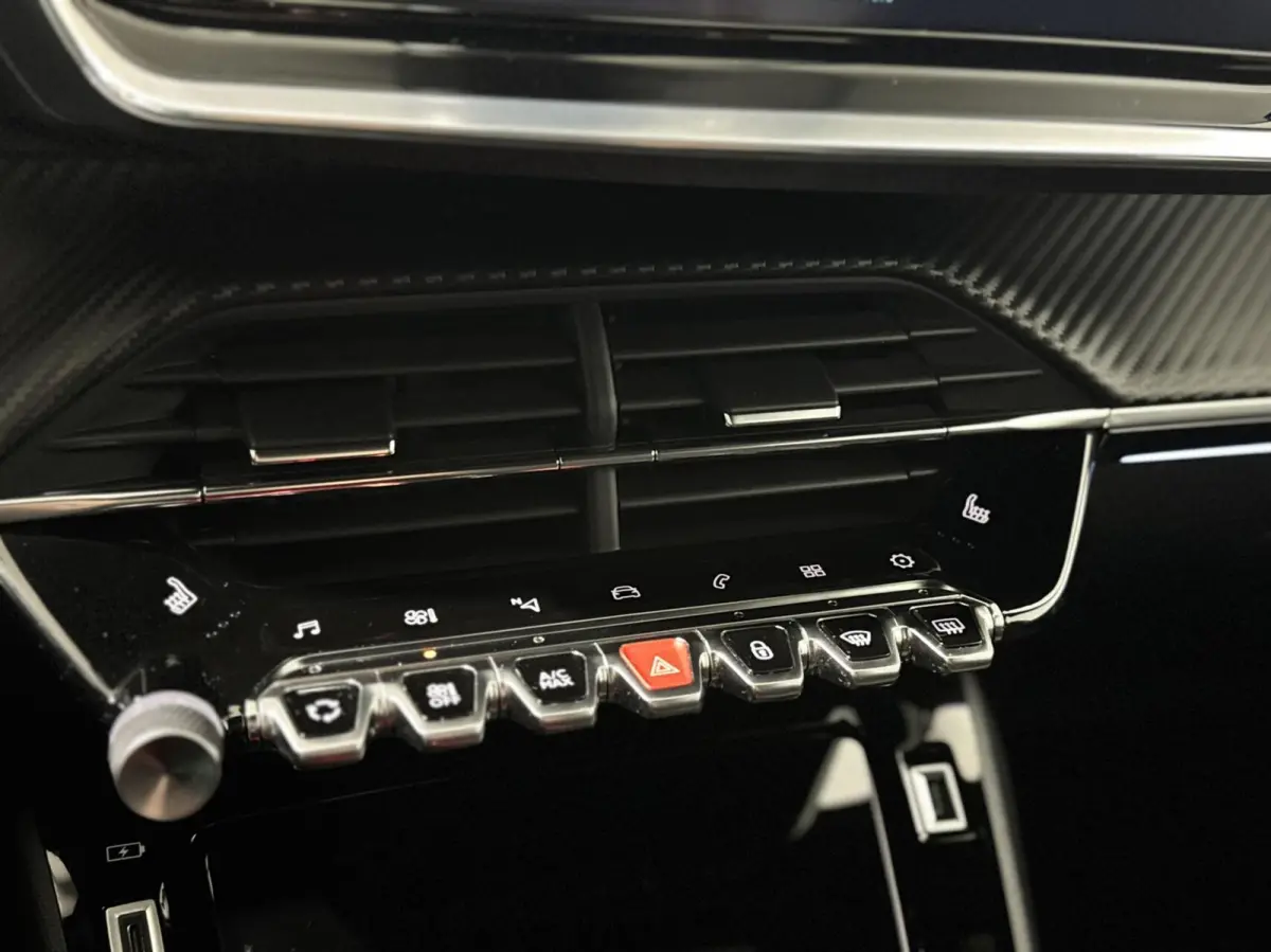 1.2 Pure Tech GT Line|CARPLAY|LANE|360 CAMERA