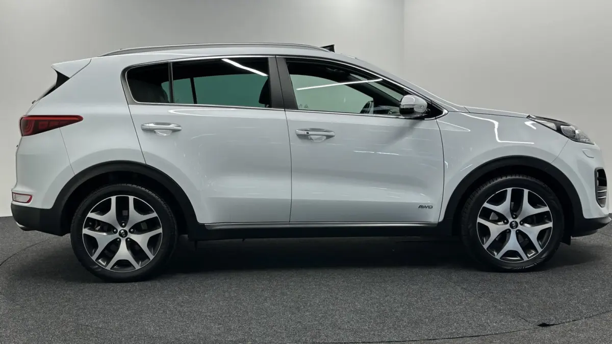1.6 T-GDI 4WD GT-Line PANO LEER NAVI CAMERA STOEL VERWARMING/VERKOELING.
