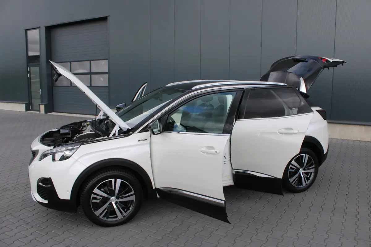 1.2 PureTech GT Line NIEUWE DISTRIBUTIERIEM