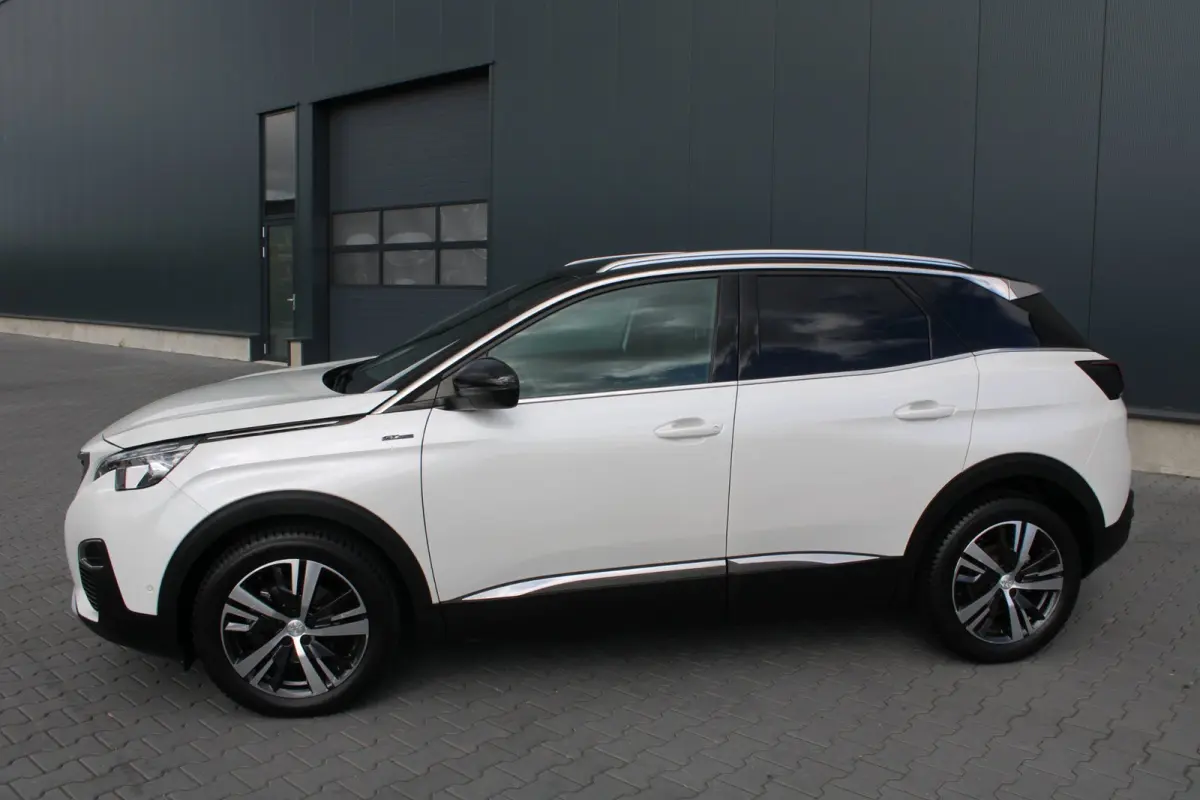 1.2 PureTech GT Line NIEUWE DISTRIBUTIERIEM