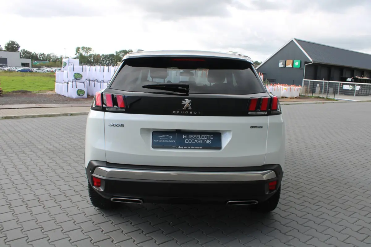 1.2 PureTech GT Line NIEUWE DISTRIBUTIERIEM