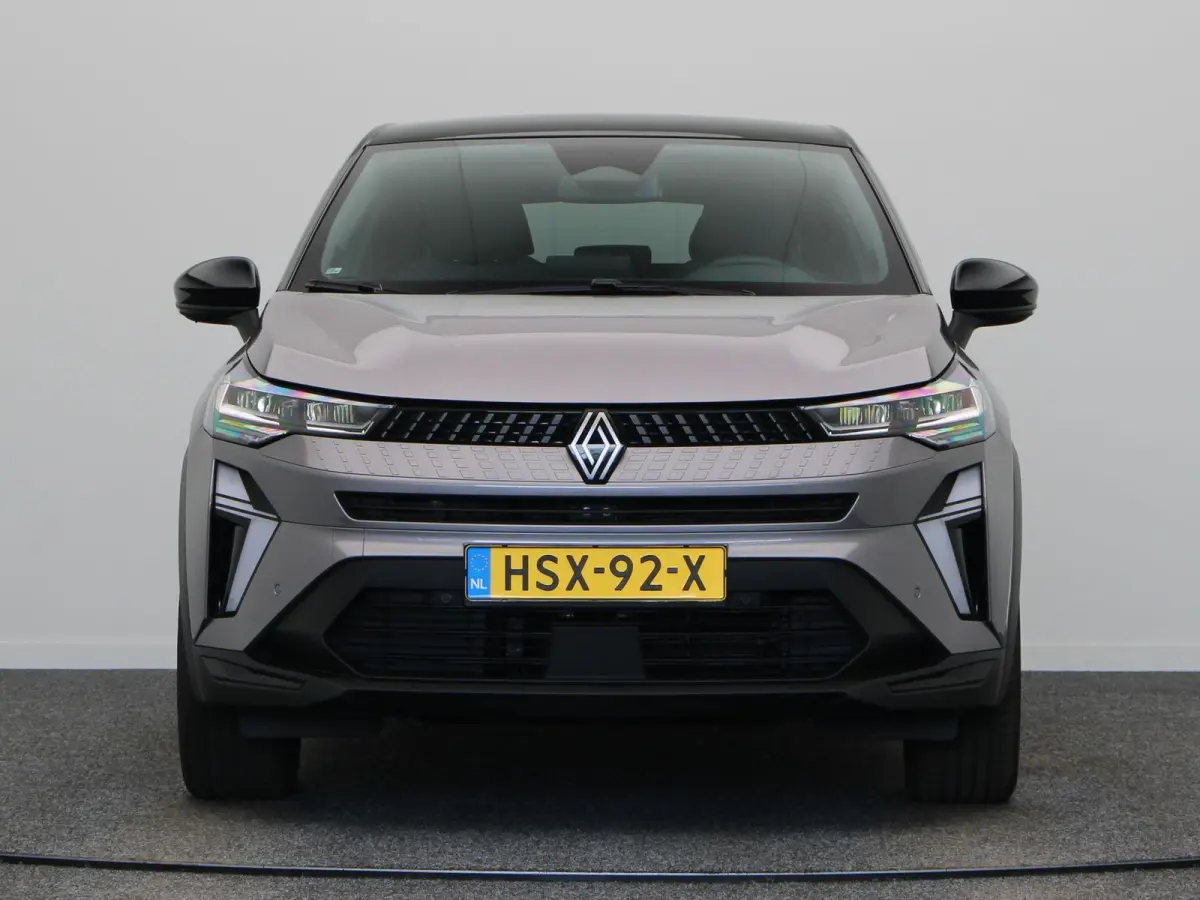 1.6 E-Tech full hybrid 145 techno | Adaptive cruise control | Achteruitrij camera | Climate control | Lichtmetalen velgen 18'' |