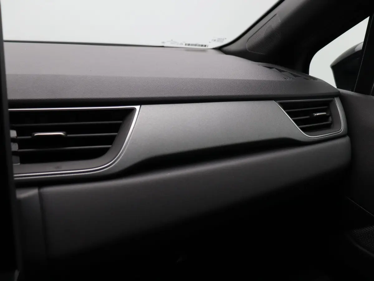 1.6 E-Tech full hybrid 145 techno | Adaptive cruise control | Achteruitrij camera | Climate control | Lichtmetalen velgen 18'' |