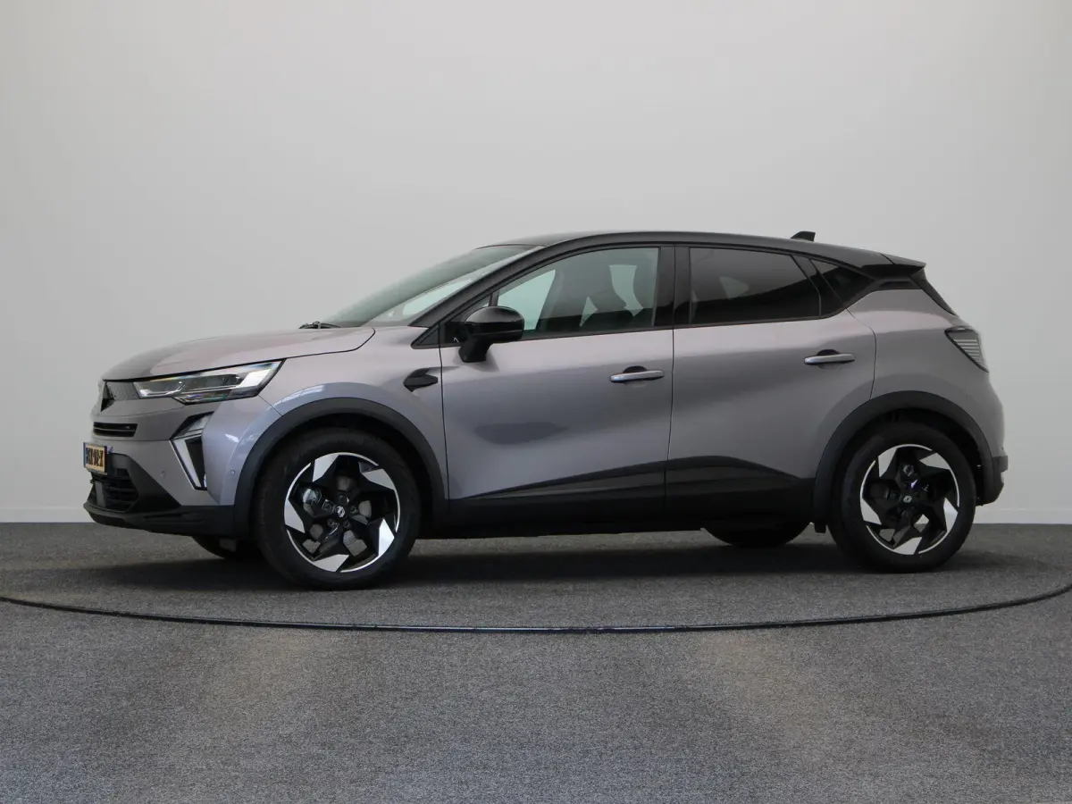 1.6 E-Tech full hybrid 145 techno | Adaptive cruise control | Achteruitrij camera | Climate control | Lichtmetalen velgen 18'' |
