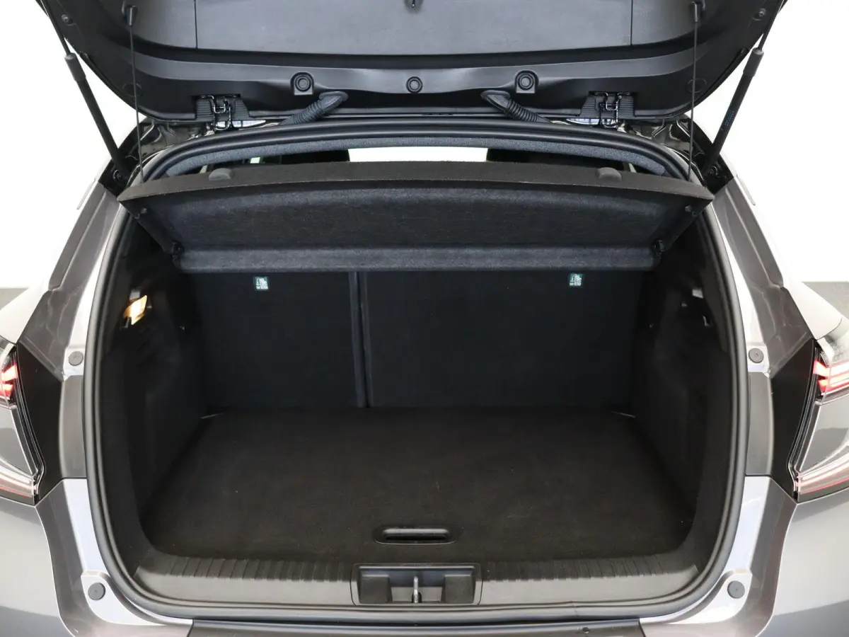 1.6 E-Tech full hybrid 145 techno | Adaptive cruise control | Achteruitrij camera | Climate control | Lichtmetalen velgen 18'' |