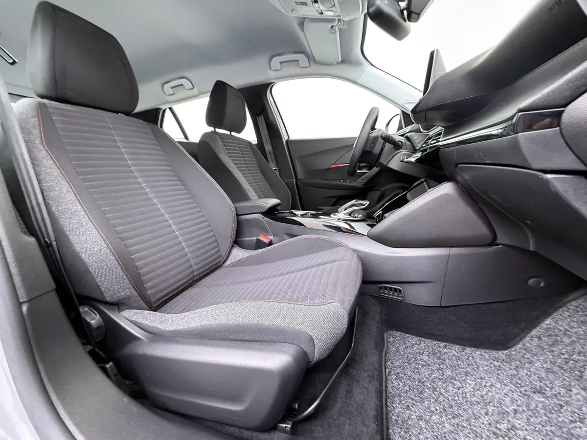 Active Pack 50kWh | 1ste eigenaar | ACCU 90% | Parkeersensoren | Stoelverwarming | Navigatie | Climate | AUTOMAAT