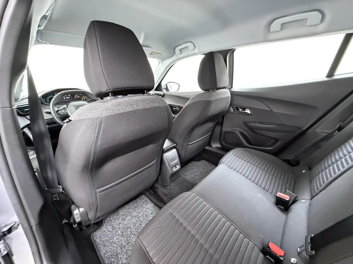 Active Pack 50kWh | 1ste eigenaar | ACCU 90% | Parkeersensoren | Stoelverwarming | Navigatie | Climate | AUTOMAAT