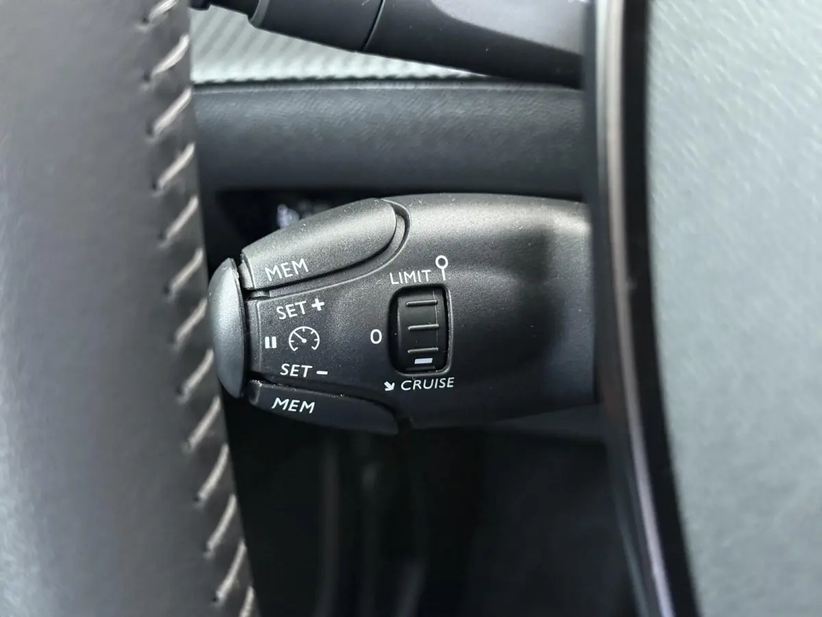 Active Pack 50kWh | 1ste eigenaar | ACCU 90% | Parkeersensoren | Stoelverwarming | Navigatie | Climate | AUTOMAAT
