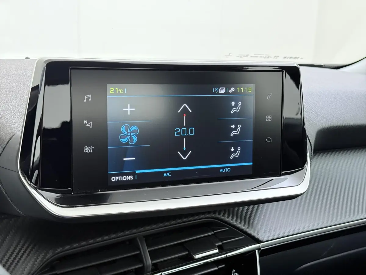 Active Pack 50kWh | 1ste eigenaar | ACCU 90% | Parkeersensoren | Stoelverwarming | Navigatie | Climate | AUTOMAAT