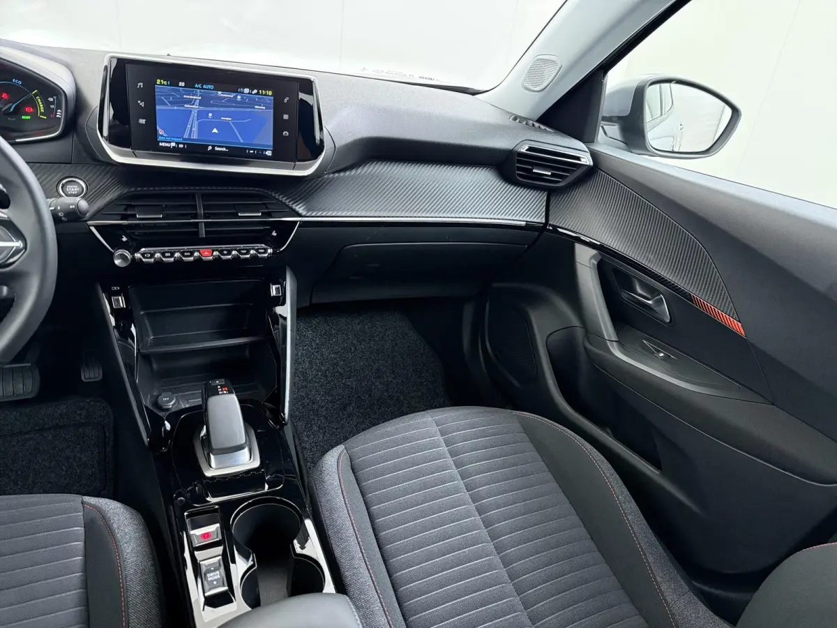 Active Pack 50kWh | 1ste eigenaar | ACCU 90% | Parkeersensoren | Stoelverwarming | Navigatie | Climate | AUTOMAAT