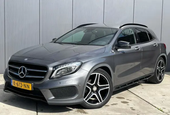 180 Prestige AMG Automaat | Adaptive Cruise Control | Climate Control | Stoelverwarming | Xenon |