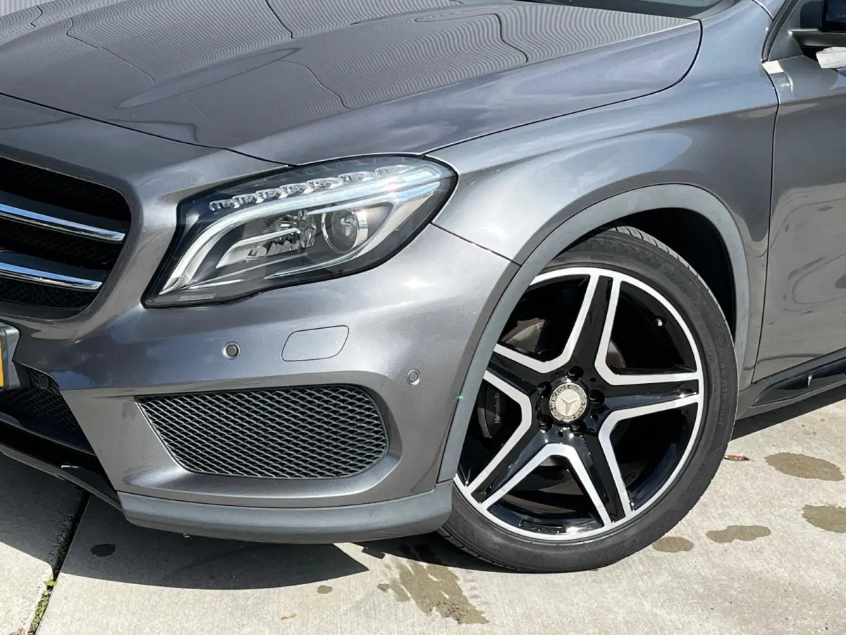 180 Prestige AMG Automaat | Adaptive Cruise Control | Climate Control | Stoelverwarming | Xenon |