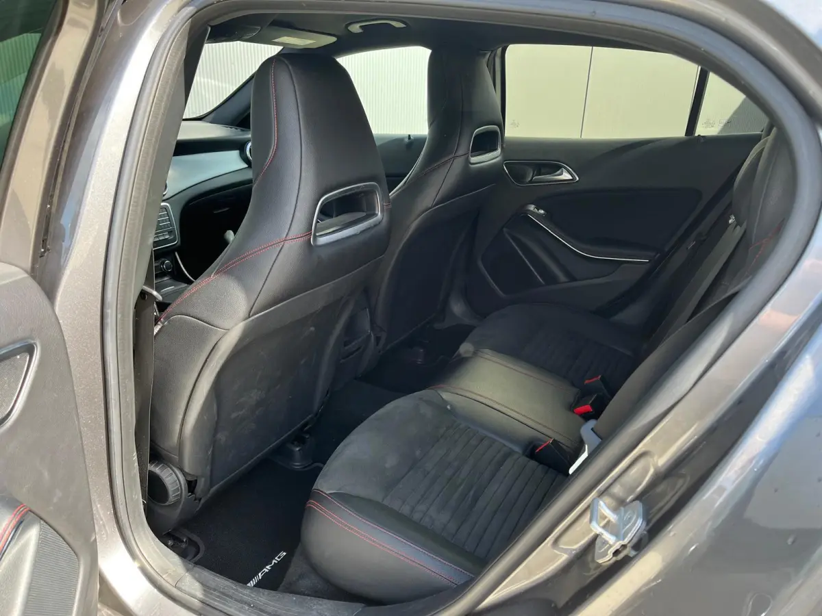 180 Prestige AMG Automaat | Adaptive Cruise Control | Climate Control | Stoelverwarming | Xenon |