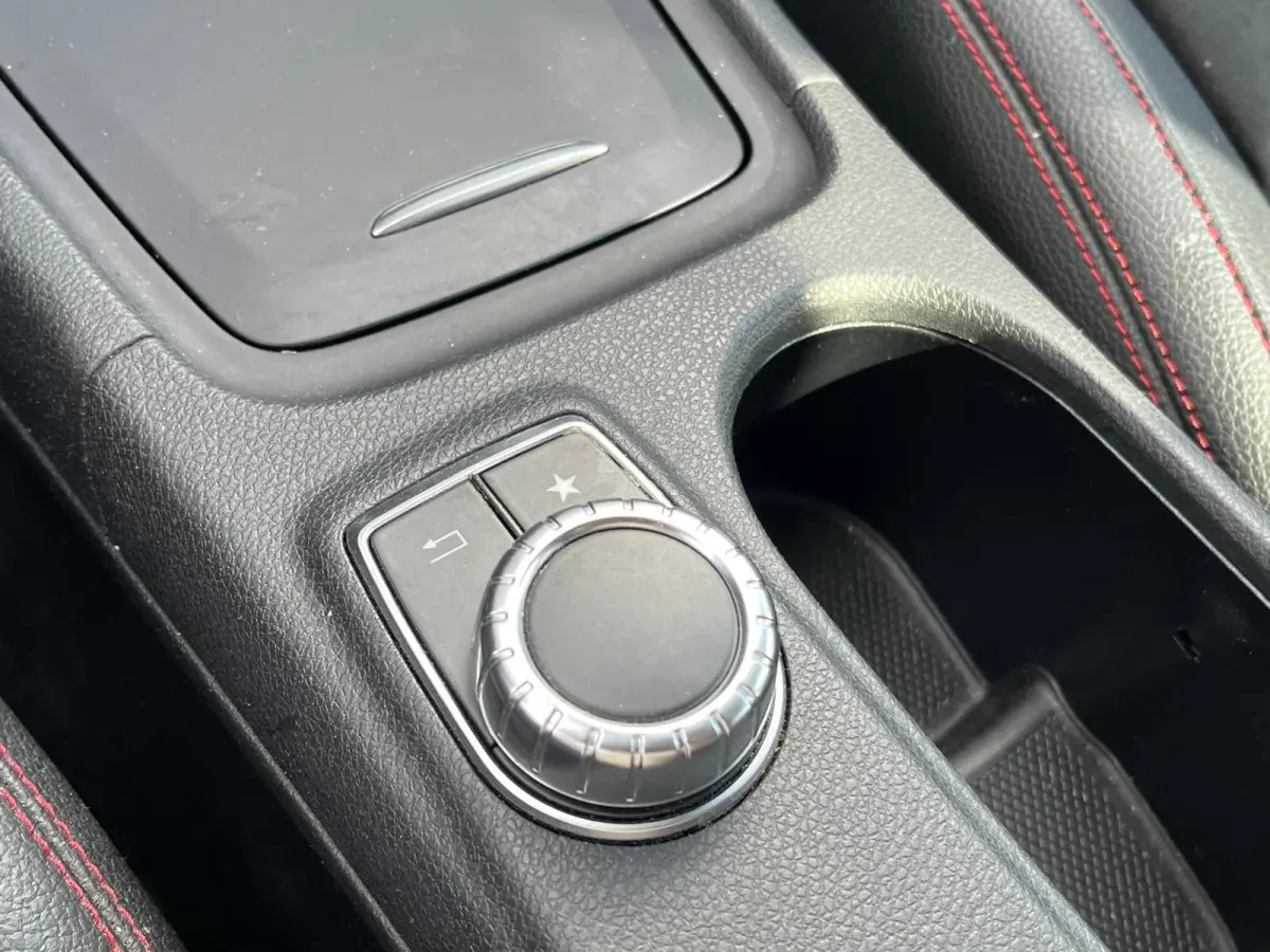 180 Prestige AMG Automaat | Adaptive Cruise Control | Climate Control | Stoelverwarming | Xenon |