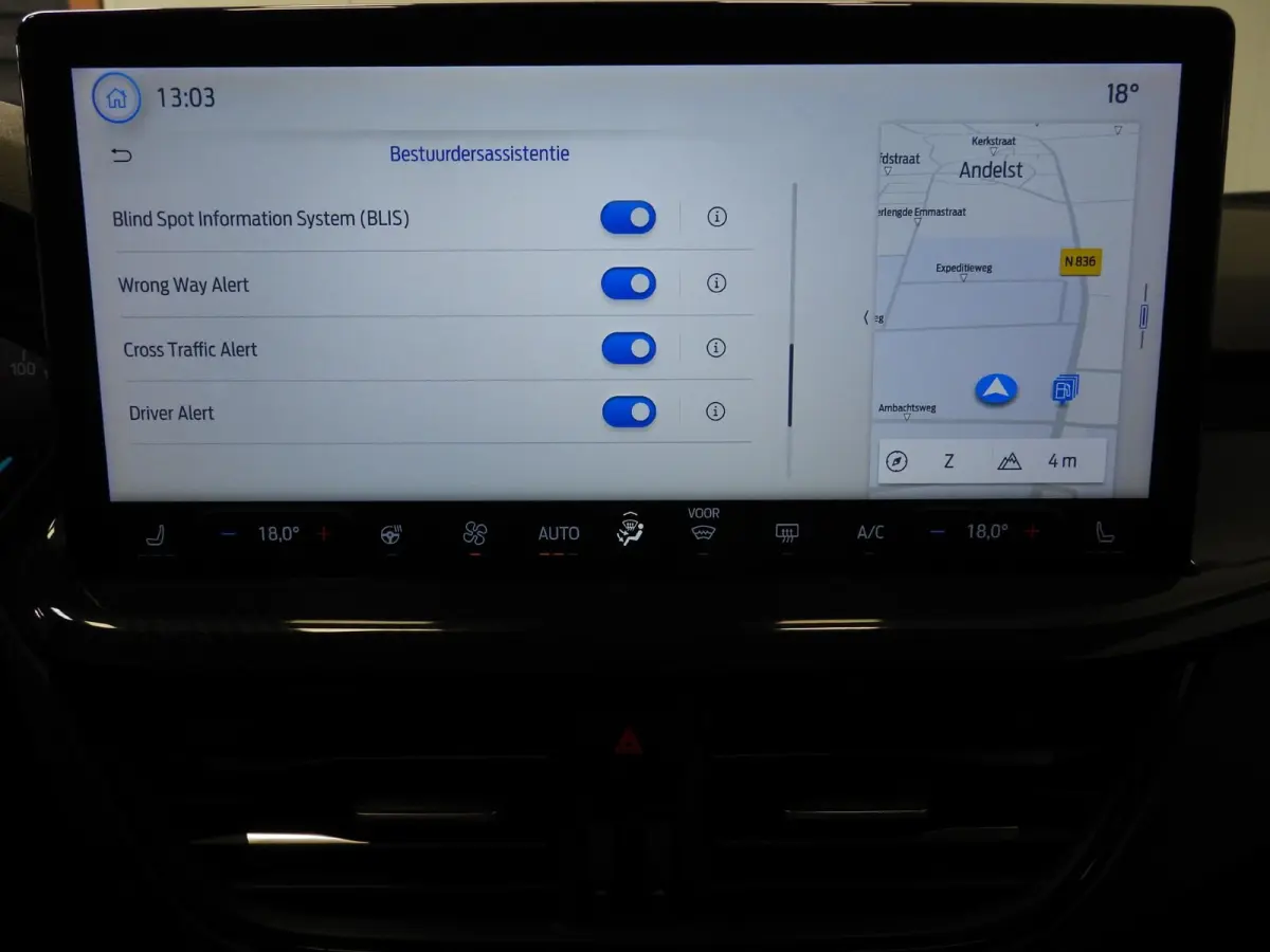 1.0 EcoBoost Hybrid ST Line NAVI/CAMERA/ADAPT.CRUISE/LED/17"LMV!