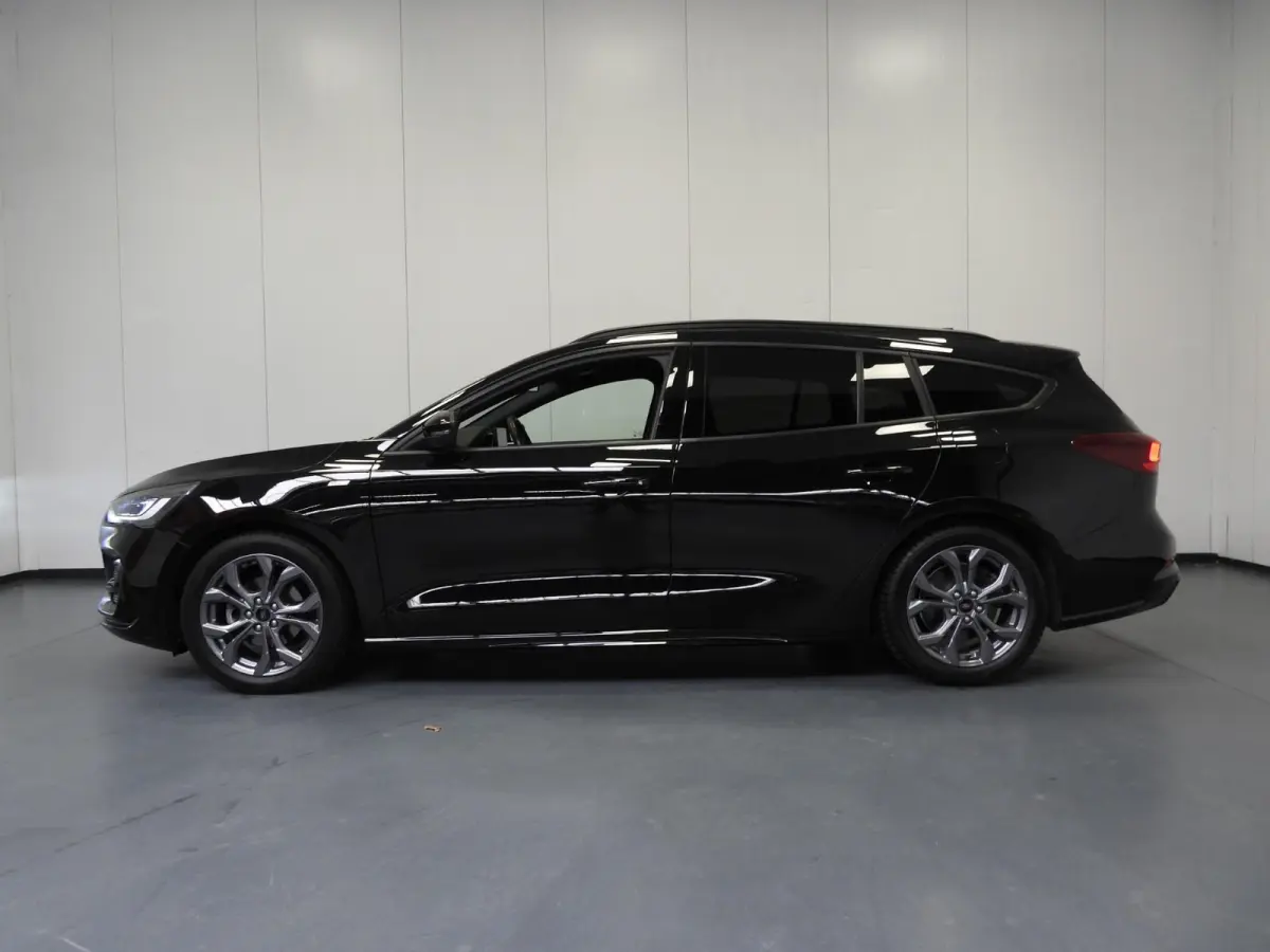 1.0 EcoBoost Hybrid ST Line NAVI/CAMERA/ADAPT.CRUISE/LED/17"LMV!