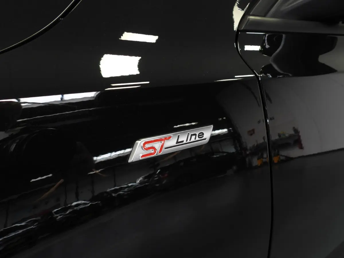 1.0 EcoBoost Hybrid ST Line NAVI/CAMERA/ADAPT.CRUISE/LED/17"LMV!