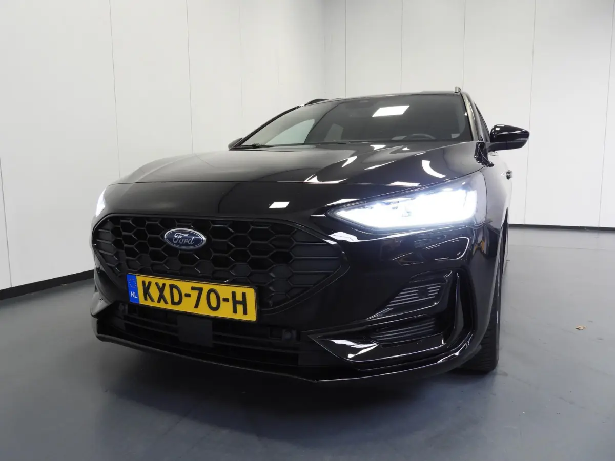 1.0 EcoBoost Hybrid ST Line NAVI/CAMERA/ADAPT.CRUISE/LED/17"LMV!