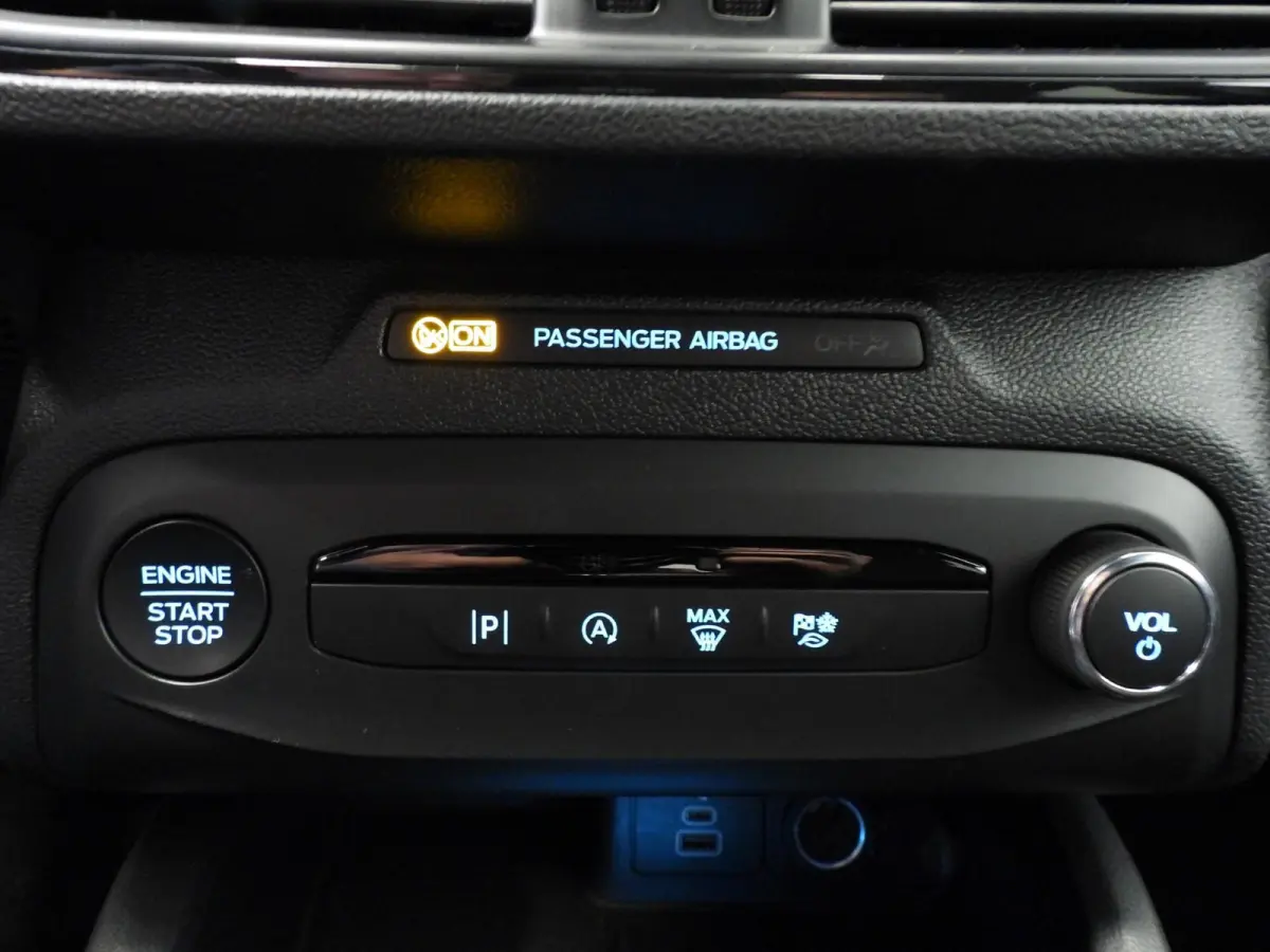 1.0 EcoBoost Hybrid ST Line NAVI/CAMERA/ADAPT.CRUISE/LED/17"LMV!