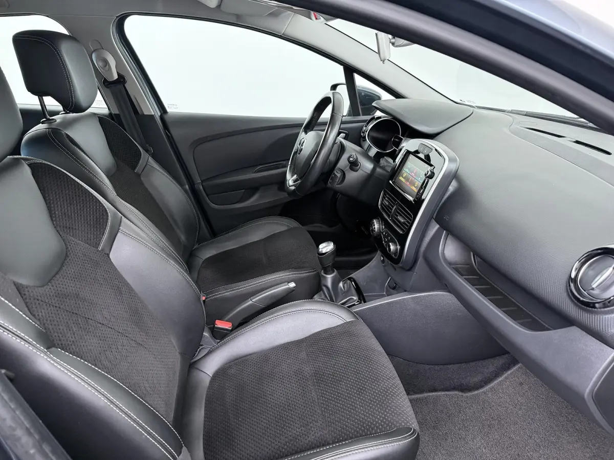 TCe 90 Intens | Navigatie | Climate Control | Half leder |