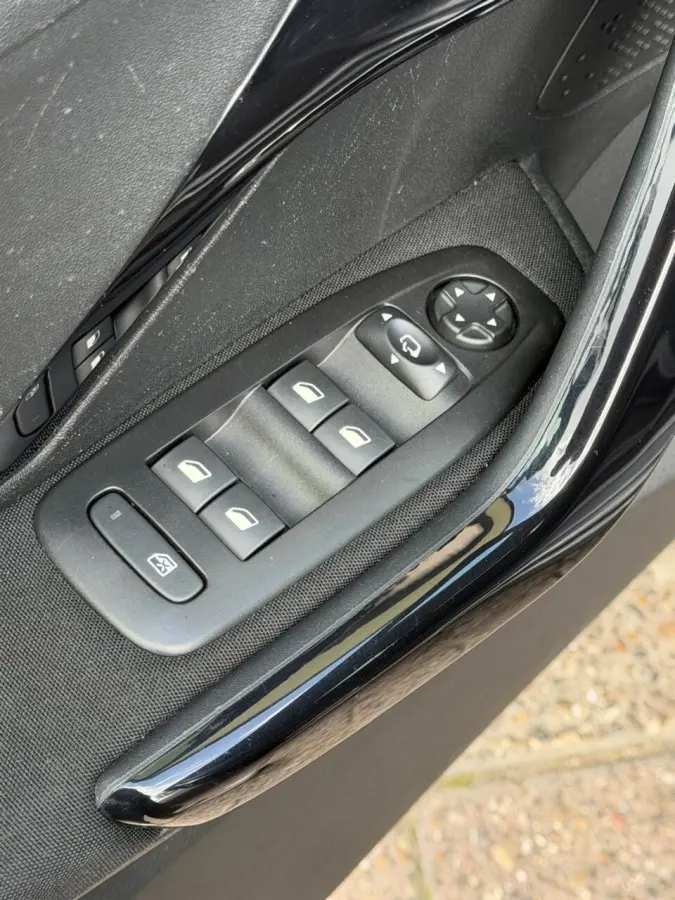 1.2 GT-Line/AIRCO/NAVI/CARPLAY/CAMERA/PARKS/APK