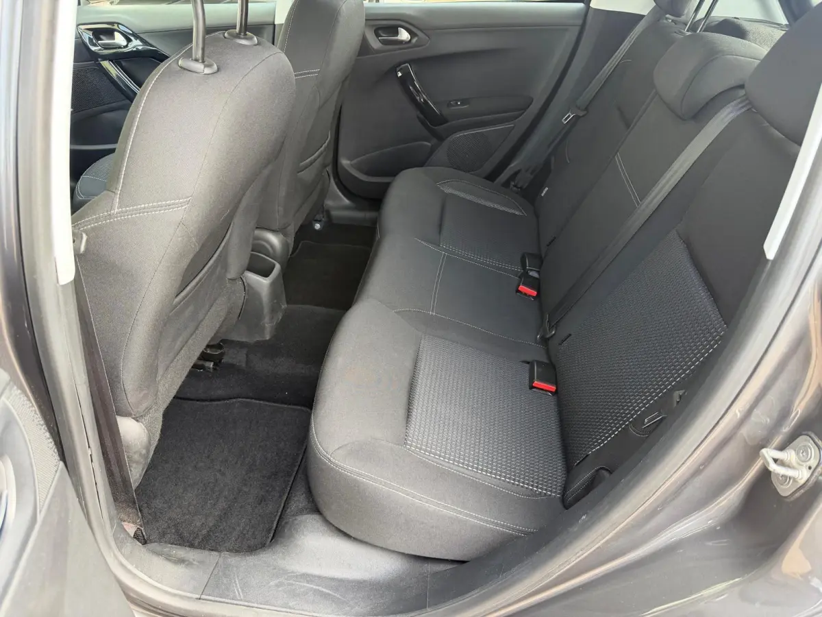 1.2 GT-Line/AIRCO/NAVI/CARPLAY/CAMERA/PARKS/APK