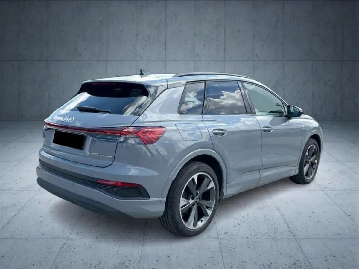 40 Advanced edition 77 kWh // S-line | Panoramadak | Black Optic | Camera | Smartphone pakket | Keyless Advanced
