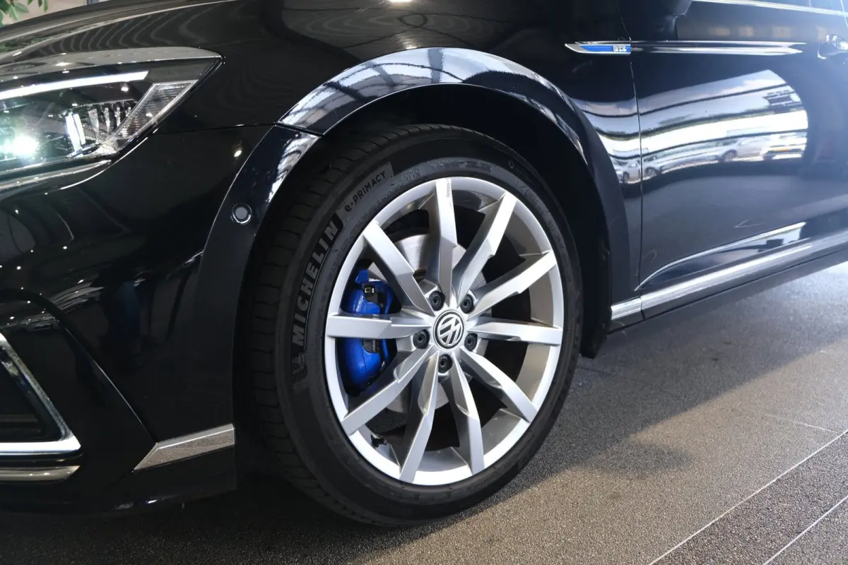 1.4 TSI PHEV GTE DSG 218 PK Pano Trek Virtual Navi Cam Acc