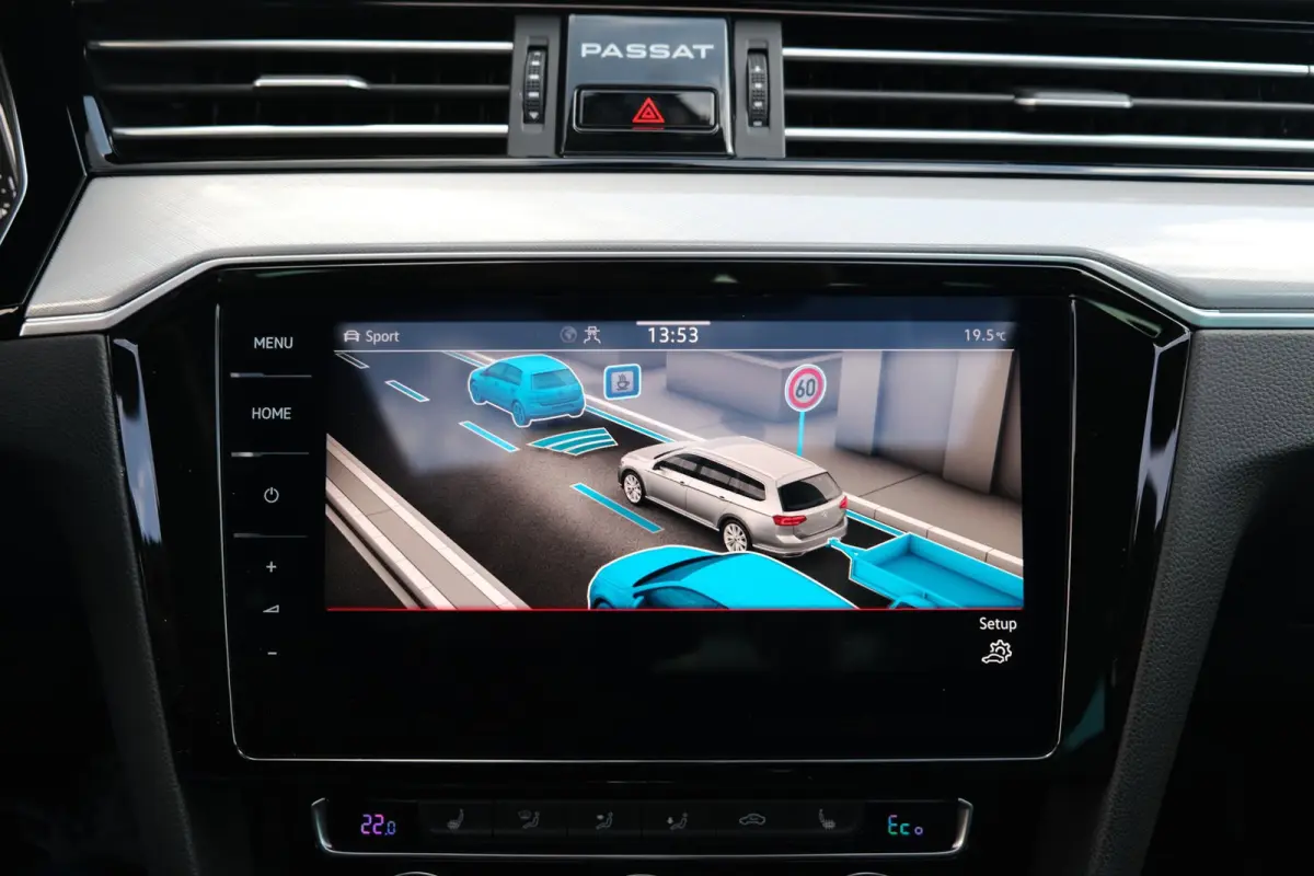 1.4 TSI PHEV GTE DSG 218 PK Pano Trek Virtual Navi Cam Acc