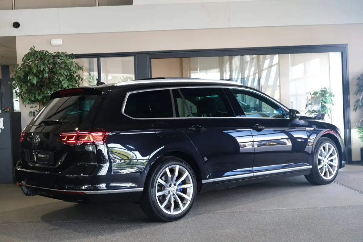 1.4 TSI PHEV GTE DSG 218 PK Pano Trek Virtual Navi Cam Acc