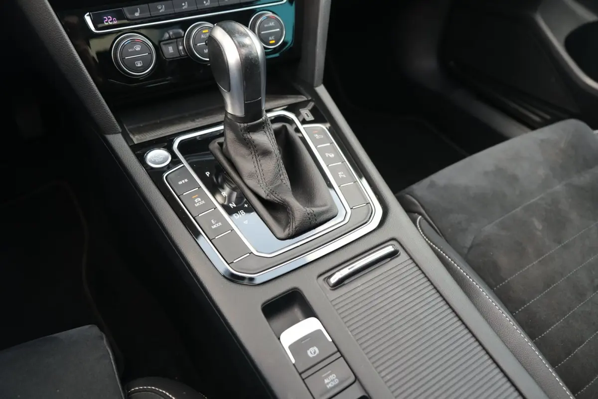 1.4 TSI PHEV GTE DSG 218 PK Pano Trek Virtual Navi Cam Acc