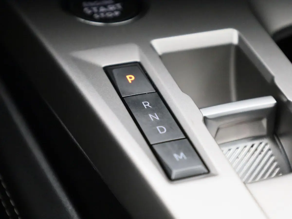 1.2 Allure Pack Business | Automaat |  Apple Carplay/Android Auto | Achteruitrijcamera  | Climate Control | Lichtmetalen Velgen |