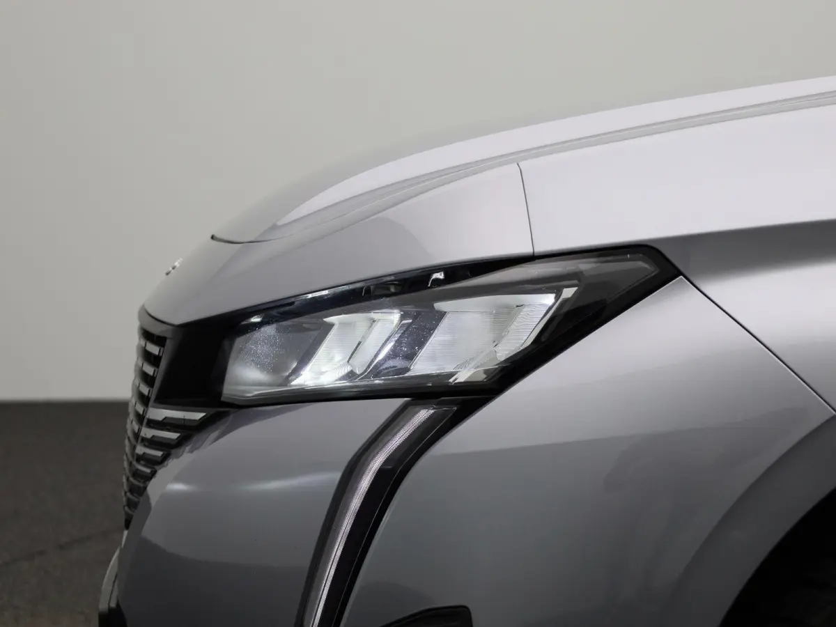1.2 Allure Pack Business | Automaat |  Apple Carplay/Android Auto | Achteruitrijcamera  | Climate Control | Lichtmetalen Velgen |