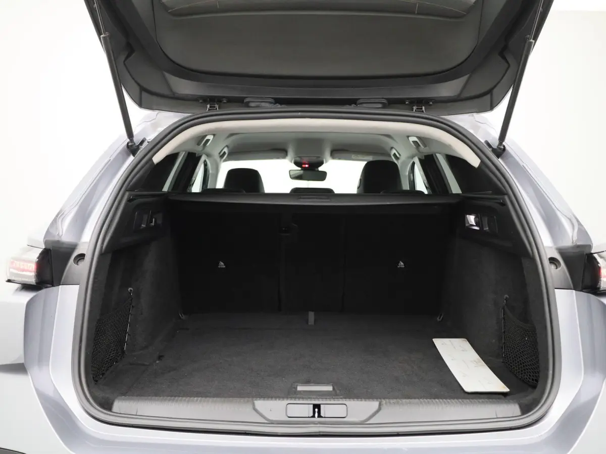 1.2 Allure Pack Business | Automaat |  Apple Carplay/Android Auto | Achteruitrijcamera  | Climate Control | Lichtmetalen Velgen |