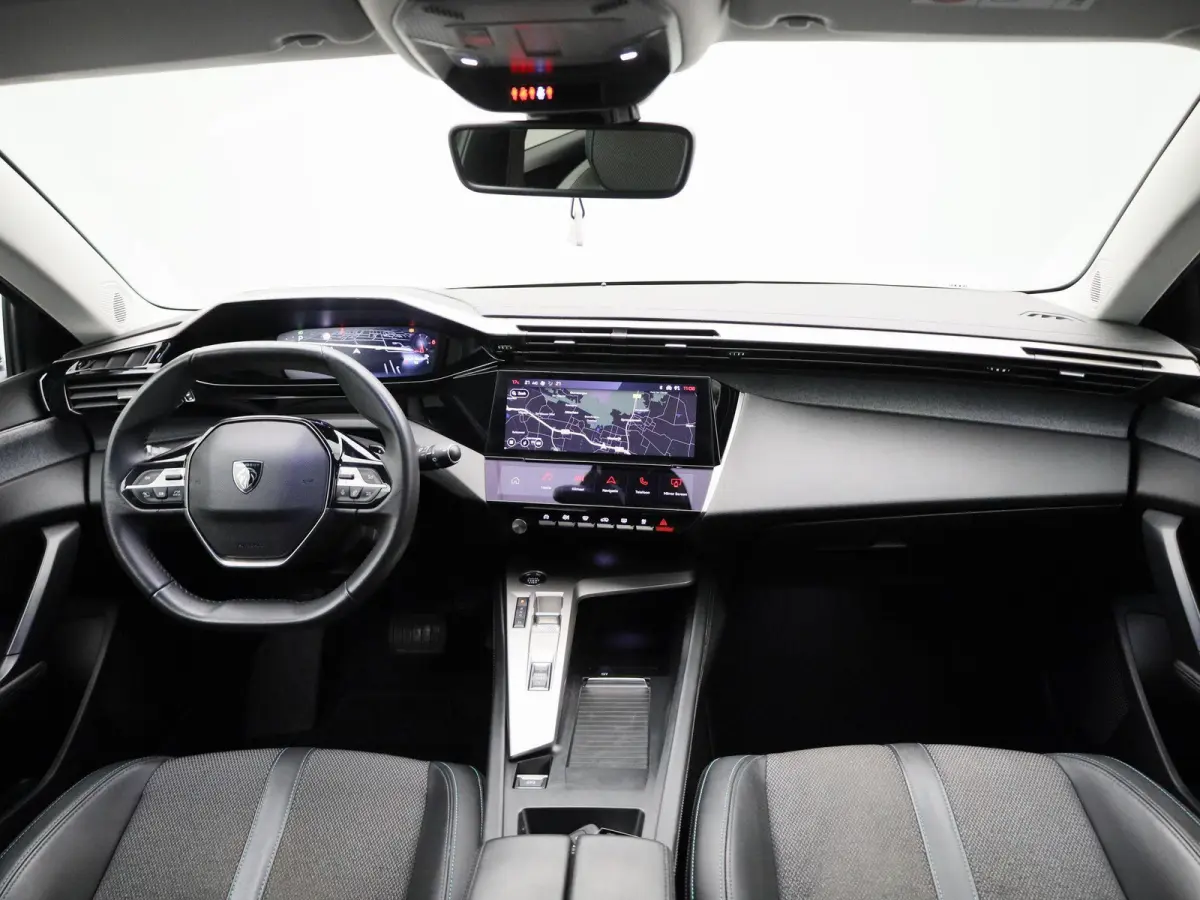 1.2 Allure Pack Business | Automaat |  Apple Carplay/Android Auto | Achteruitrijcamera  | Climate Control | Lichtmetalen Velgen |
