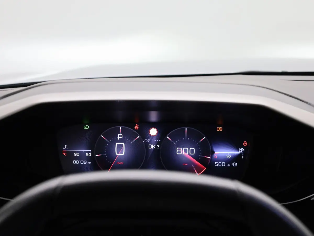 1.2 Allure Pack Business | Automaat |  Apple Carplay/Android Auto | Achteruitrijcamera  | Climate Control | Lichtmetalen Velgen |