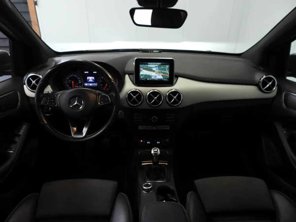 B200 Prestige NAVI/CAMERA/LED/TREKH./16"LMV!