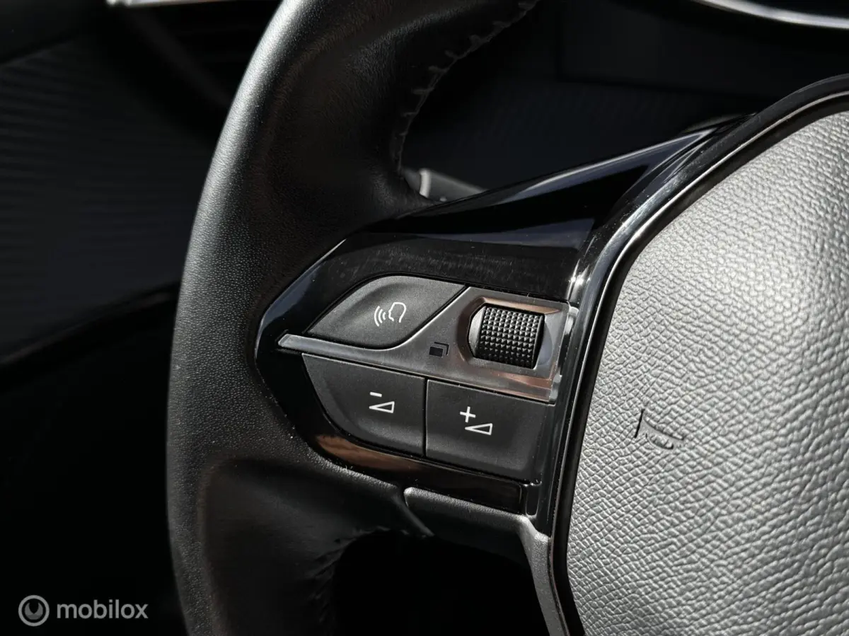 1.2 PureTech Allure 3D-Cockpit*360-Camera*Carplay