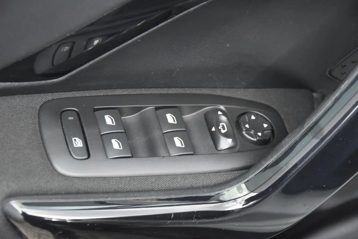 1.2 PureTech Allure Clima Airco Navi Apple Carplay