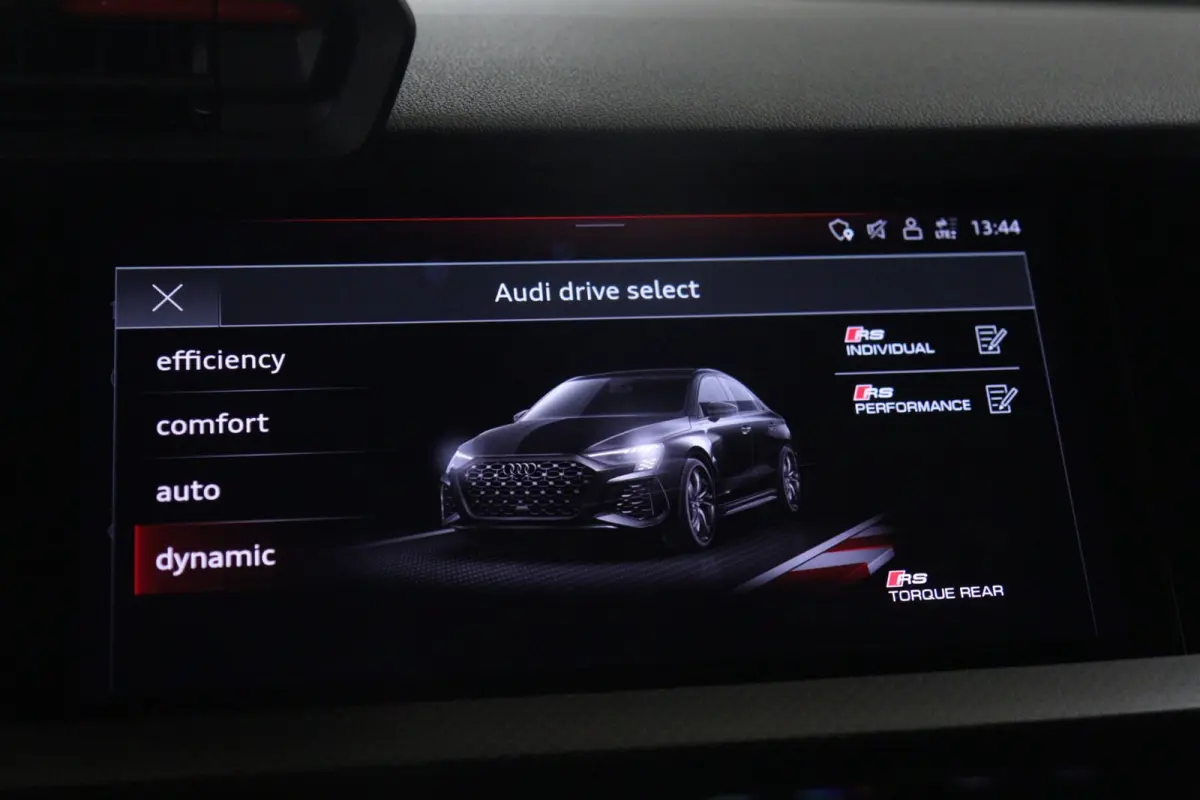 2.5 TFSI RS 3 quattro PANO/400PK/PERFORMANCE/B&O/HUD/VOL